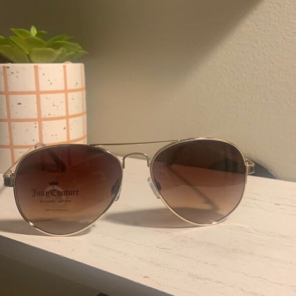 Juicy Couture Accessories - NWOT juicy couture brown/gold brow bar sunglasses